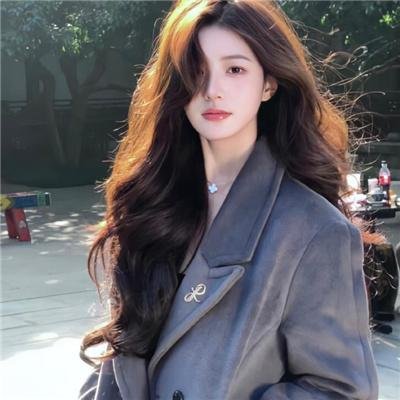 玉湖裸女